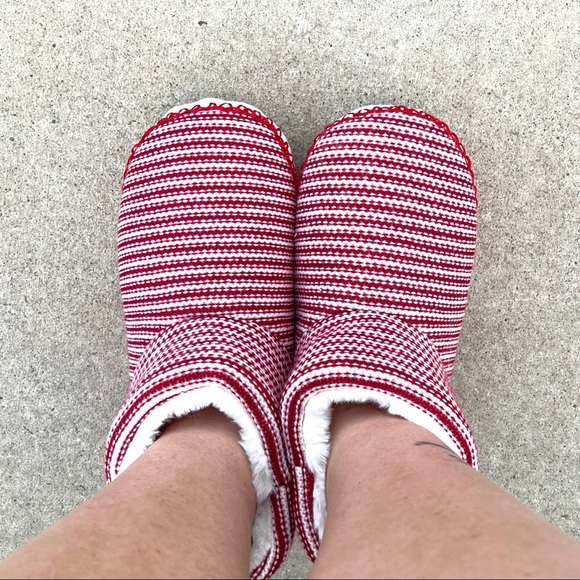 Torrid Red White Striped Knit Christmas Slippers - Picture 5 of 8